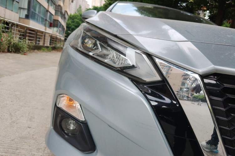 Used Nissan Teana 2021 2.0L XL Comfort Edition Right Front Headlight