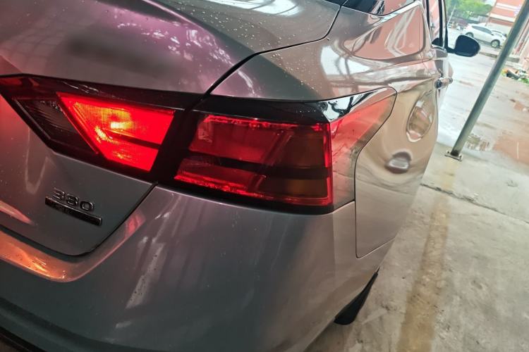 Used Nissan Teana 2021 2.0T XL Upper AD1 Smart Navigation Edition Right Rear Taillight