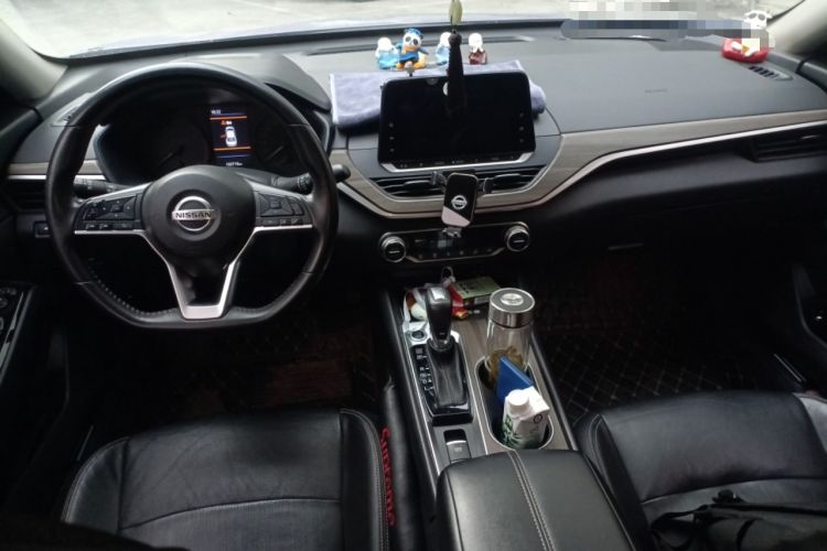 Used Nissan Teana 2021 2.0L XL Comfort Edition Center Console