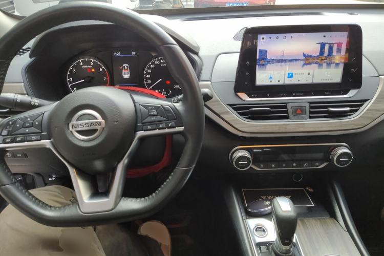 Used Nissan Teana 2021 2.0L XL Comfort Edition Center Console