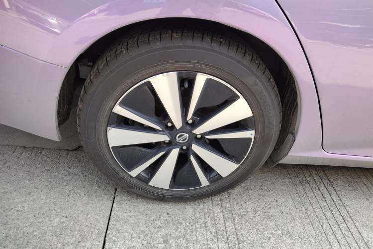 Used Nissan Teana 2021 2.0L XL Comfort Edition Right Rear Wheel Hub