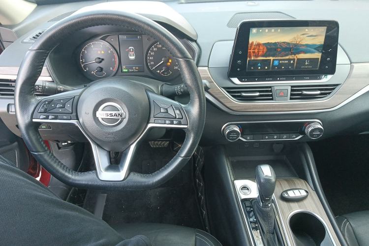 Used Nissan Teana 2021 2.0L XL Comfort Edition Center Console