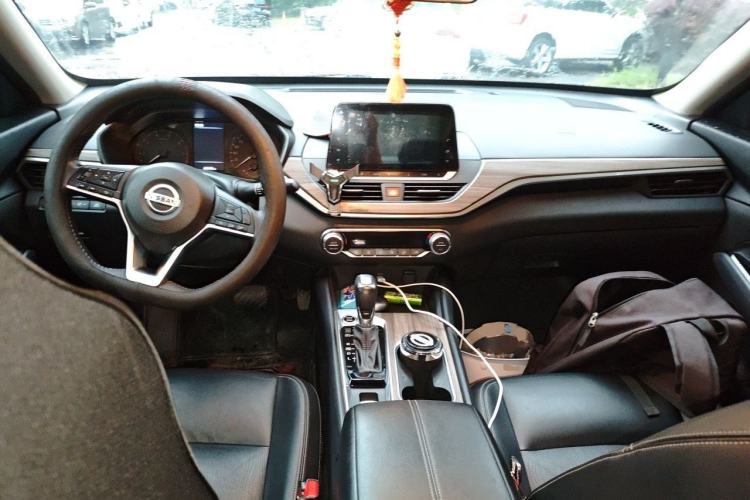 Used Nissan Teana 2021 2.0L XL Comfort Edition Center Console