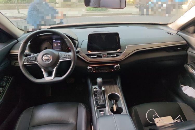 Used Nissan Teana 2021 2.0L XL Comfort Edition Center Console