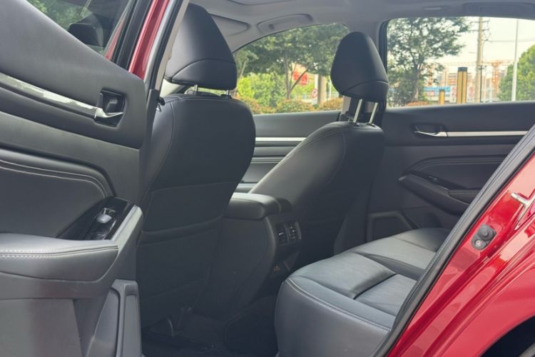 Used Nissan Teana 2021 2.0L XL Comfort Edition Interior 3