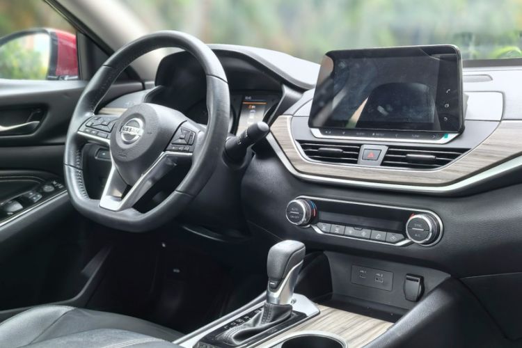 Used Nissan Teana 2021 2.0L XL Comfort Edition Interior 4