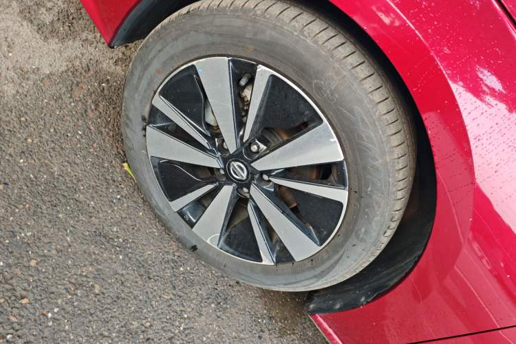 Used Nissan Teana 2021 2.0L XL Comfort Edition Left Front Wheel Hub