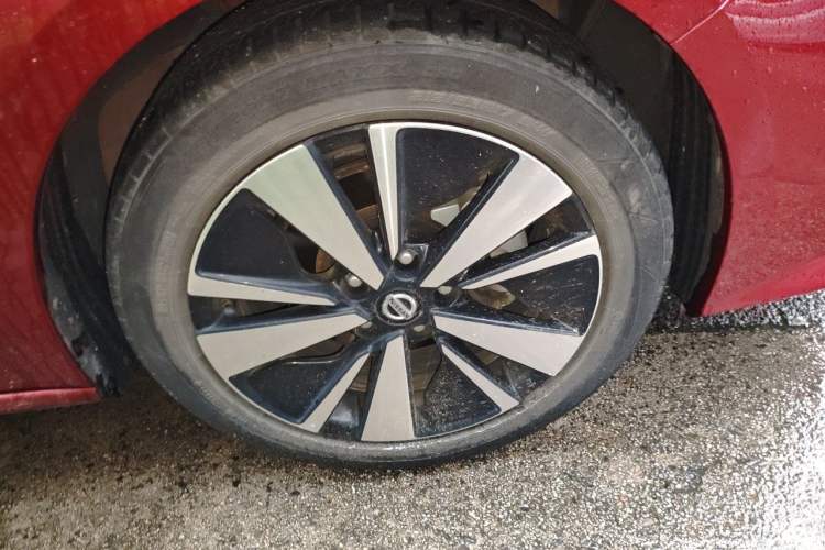 Used Nissan Teana 2021 2.0L XL Comfort Edition Right Front Wheel Hub