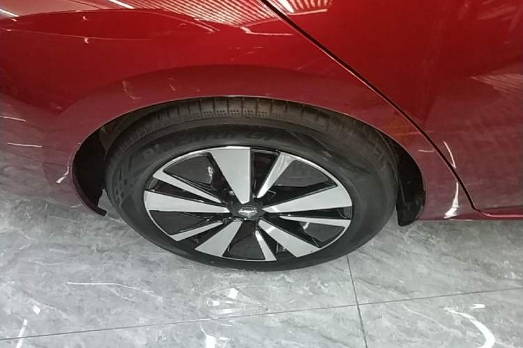 Used Nissan Teana 2021 2.0L XL Comfort Edition Right Rear Wheel Hub