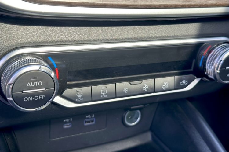 Used Nissan Teana 2021 2.0L XL Comfort Edition Audio And AC Panel