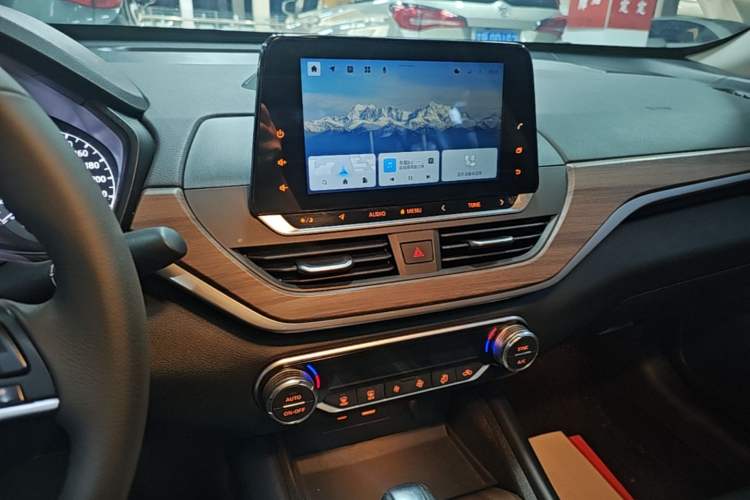 Used Nissan Teana 2021 2.0L XL Comfort Edition Audio And AC Panel
