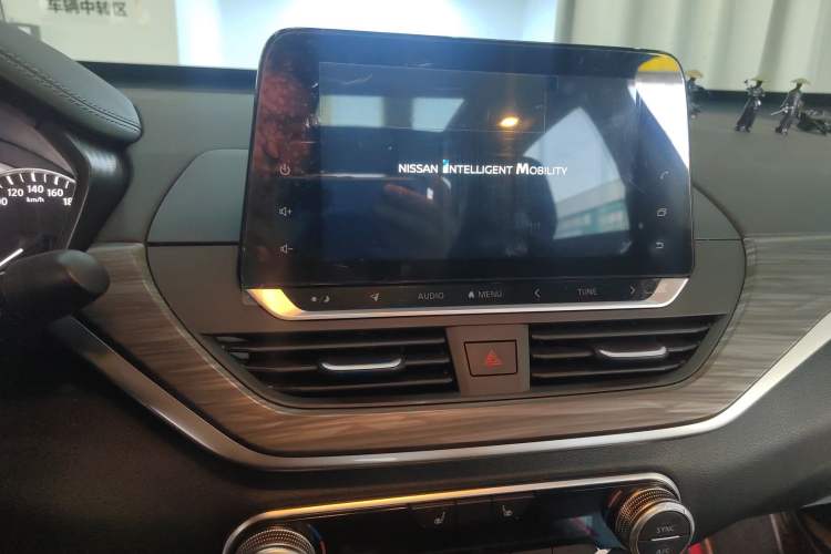 Used Nissan Teana 2021 2.0T XL Upper AD1 Smart Navigation Edition Audio And AC Panel