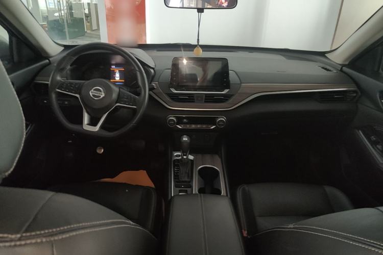 Used Nissan Teana 2021 2.0L XL Comfort Edition Center Console