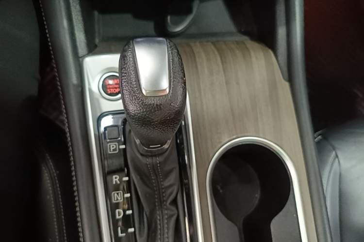 Used Nissan Teana 2021 2.0L XL Upper AD1 Smart Drive & Navigation Edition Gear Lever