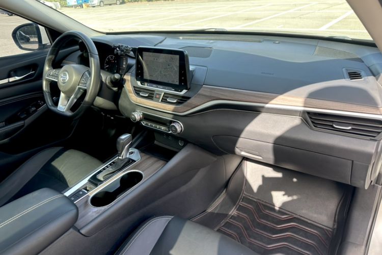 Used Nissan Teana 2021 2.0L XL Comfort Edition Interior 13