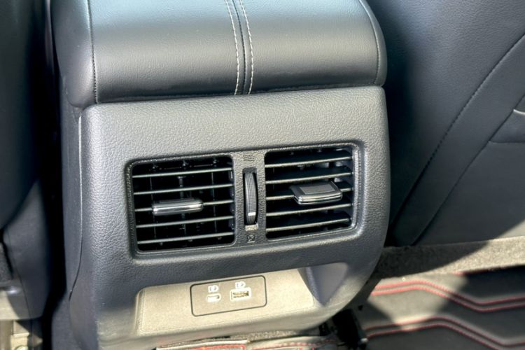 Used Nissan Teana 2021 2.0L XL Comfort Edition Interior 8