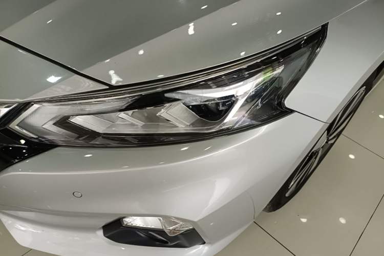 Used Nissan Teana 2021 2.0L XL Upper AD1 Smart Drive & Navigation Edition Left Front Headlight