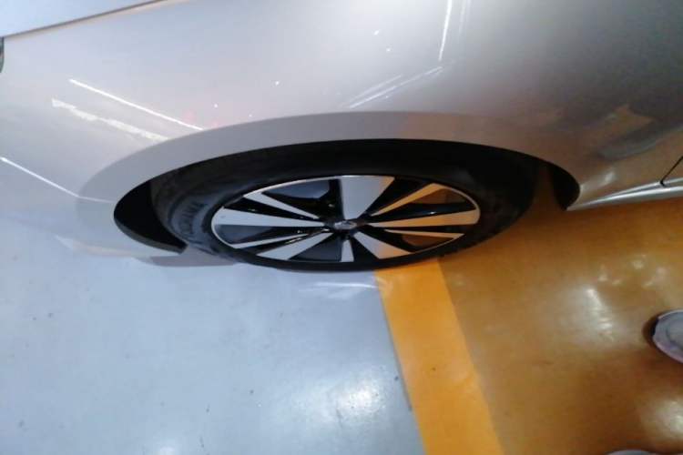 Used Nissan Teana 2021 2.0L XL Comfort Edition Left Front Wheel Hub