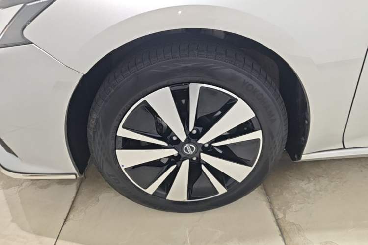 Used Nissan Teana 2021 2.0L XL Comfort Edition Left Front Wheel Hub
