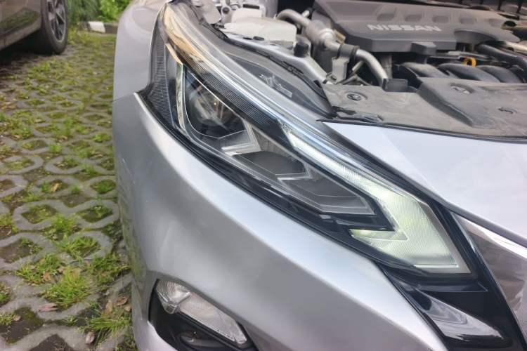 Used Nissan Teana 2021 2.0L XL Comfort Edition Right Front Headlight