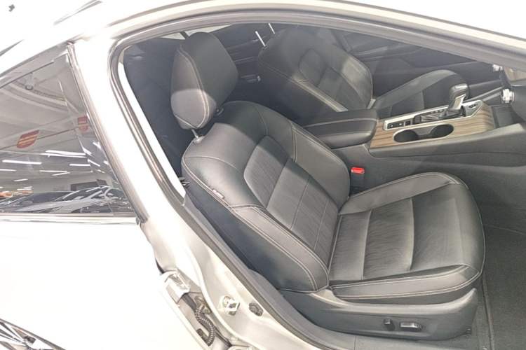 Used Nissan Teana 2021 2.0L XL Comfort Edition Right Front Seat