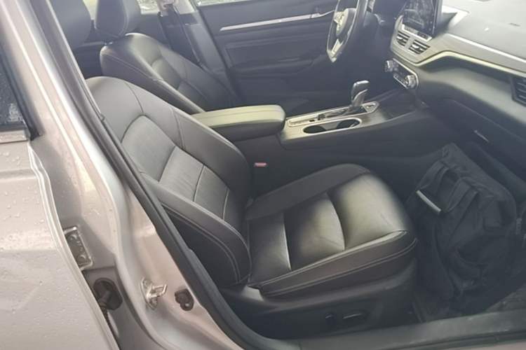 Used Nissan Teana 2021 2.0L XL Comfort Edition Right Front Seat