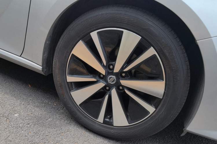 Used Nissan Teana 2021 2.0L XL Comfort Edition Right Front Wheel Hub
