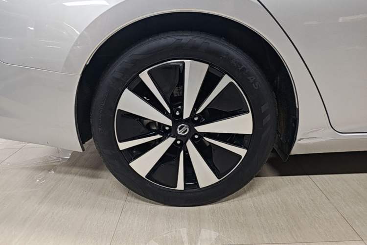 Used Nissan Teana 2021 2.0L XL Comfort Edition Right Rear Wheel Hub