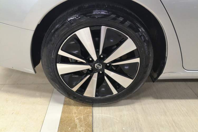 Used Nissan Teana 2021 2.0L XL Comfort Edition Right Rear Wheel Hub