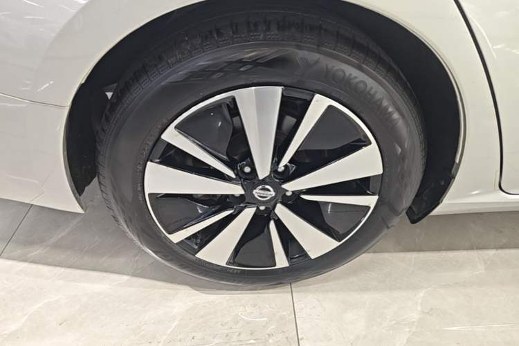 Used Nissan Teana 2021 2.0L XL Comfort Edition Right Rear Wheel Hub