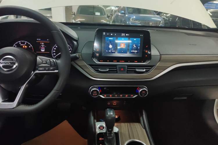 Used Nissan Teana 2021 2.0L XL Comfort Edition Audio And AC Panel