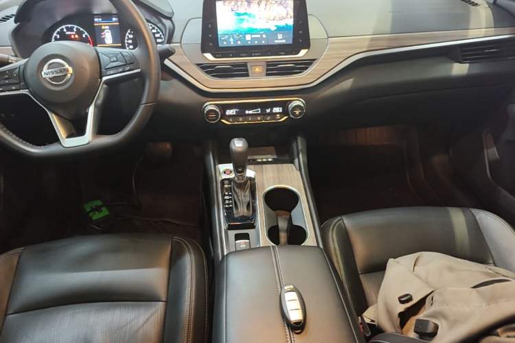 Used Nissan Teana 2021 2.0L XL Comfort Edition Audio And AC Panel