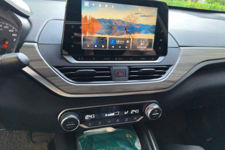 Used Nissan Teana 2021 2.0L XL Comfort Edition Audio And AC Panel