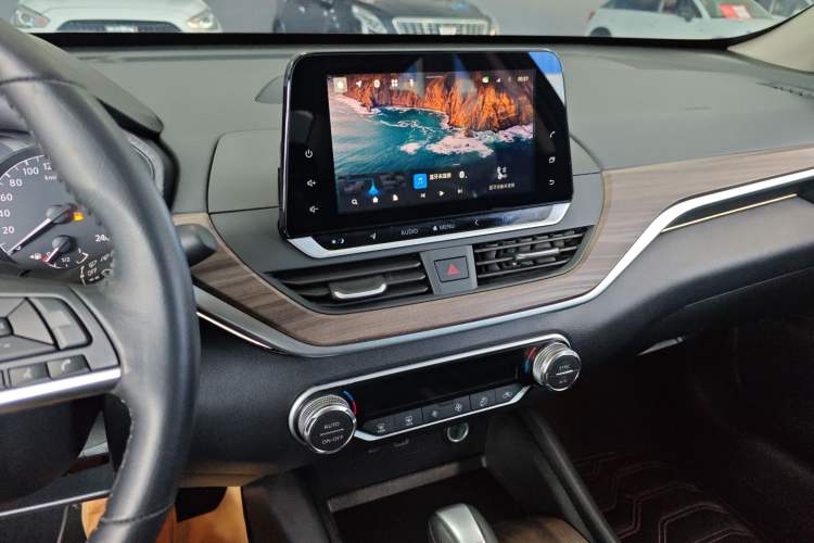 Used Nissan Teana 2021 2.0L XL Comfort Edition Audio And AC Panel