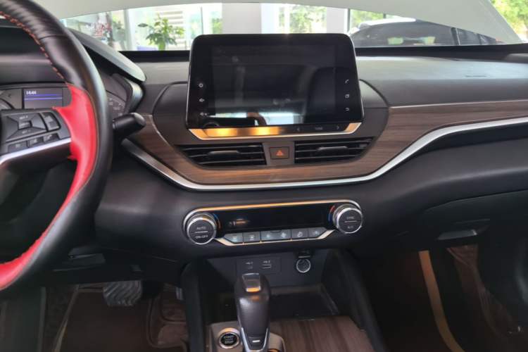 Used Nissan Teana 2021 2.0L XL Comfort Edition Audio And AC Panel