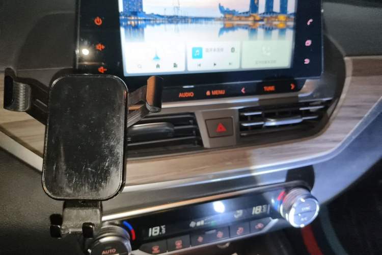 Used Nissan Teana 2021 2.0L XL Comfort Edition Audio And AC Panel