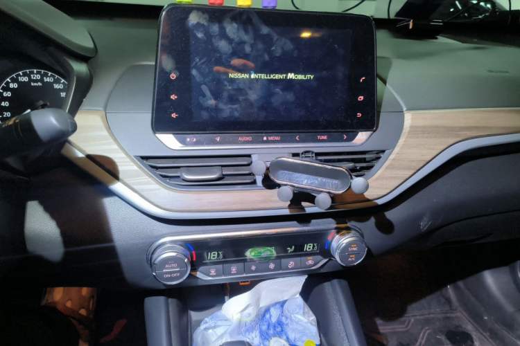 Used Nissan Teana 2021 2.0L XL Comfort Edition Audio And AC Panel