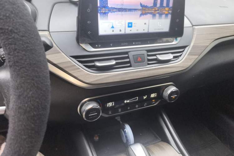 Used Nissan Teana 2021 2.0L XL Comfort Edition Audio And AC Panel