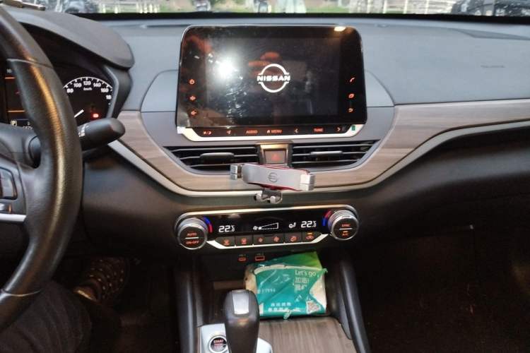 Used Nissan Teana 2021 2.0L XL Comfort Edition Audio And AC Panel