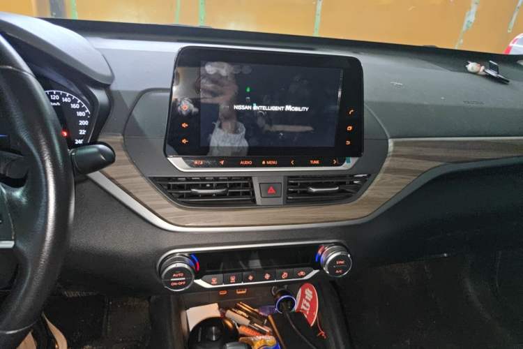 Used Nissan Teana 2021 2.0L XL Comfort Edition Audio And AC Panel