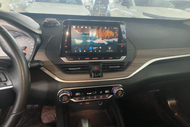 Used Nissan Teana 2021 2.0L XL Comfort Edition Audio And AC Panel