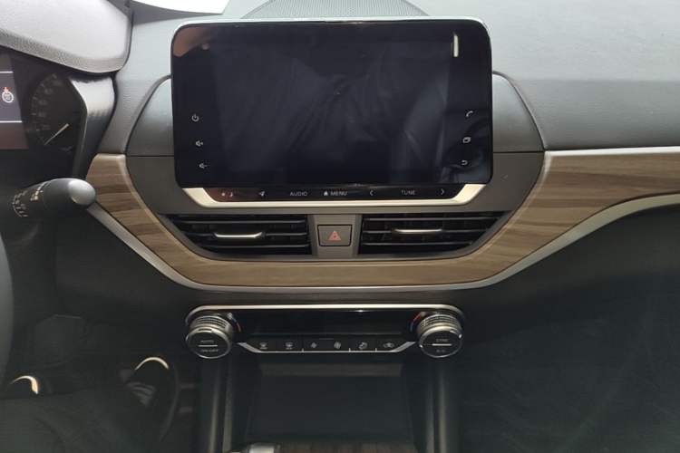 Used Nissan Teana 2021 2.0L XL Comfort Edition Audio And AC Panel