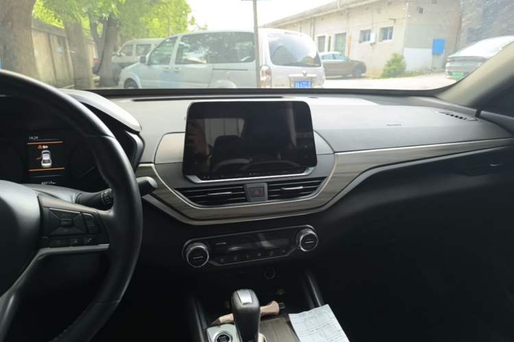 Used Nissan Teana 2021 2.0L XL Comfort Edition Audio And AC Panel