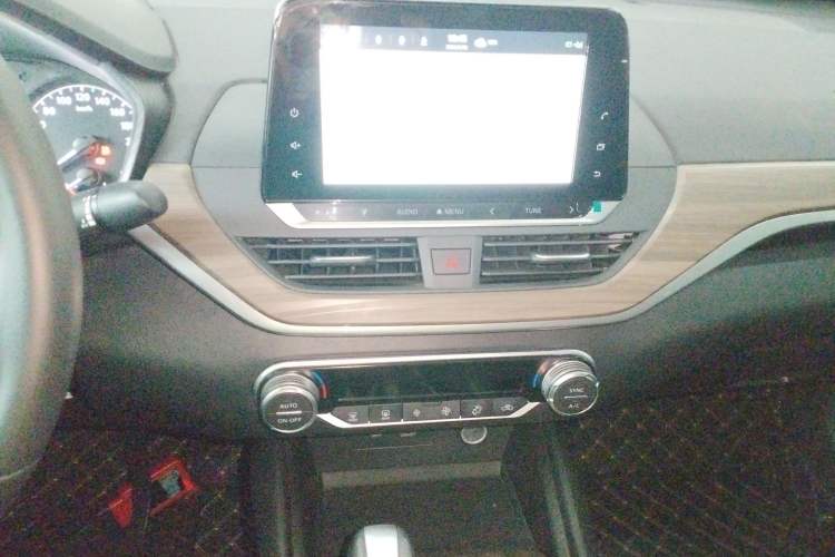 Used Nissan Teana 2021 2.0L XL Comfort Edition Audio And AC Panel