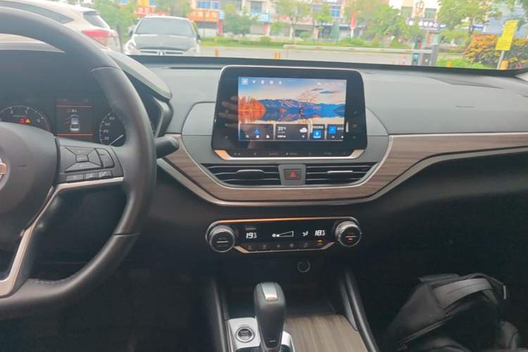 Used Nissan Teana 2021 2.0L XL Comfort Edition Audio And AC Panel