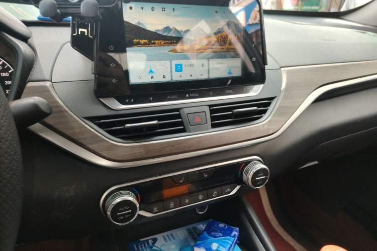 Used Nissan Teana 2021 2.0L XL Upper AD1 Smart Drive & Navigation Edition Audio And AC Panel