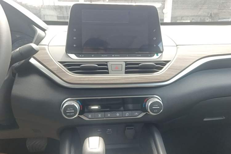 Used Nissan Teana 2021 2.0L XL Comfort Edition Audio And AC Panel