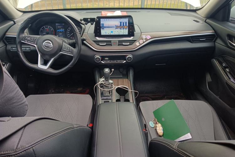 Used Nissan Teana 2021 2.0L XL Comfort Edition Center Console