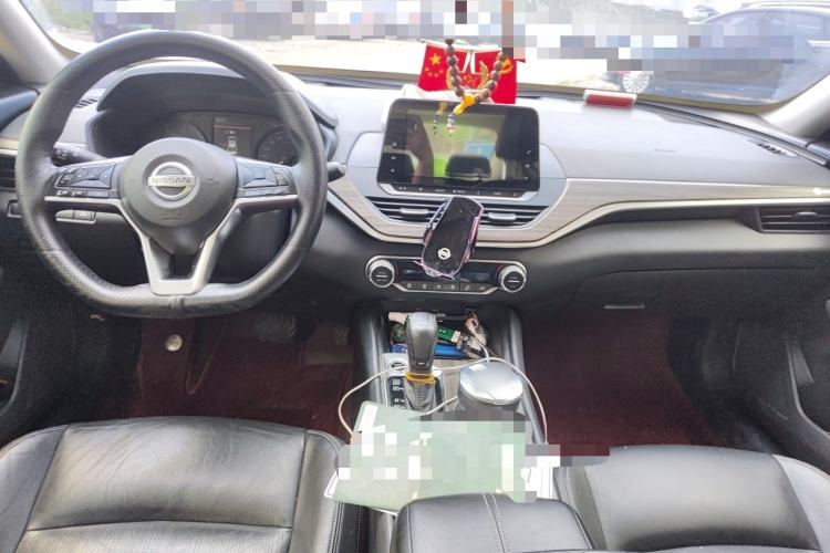 Used Nissan Teana 2021 2.0L XL Comfort Edition Center Console