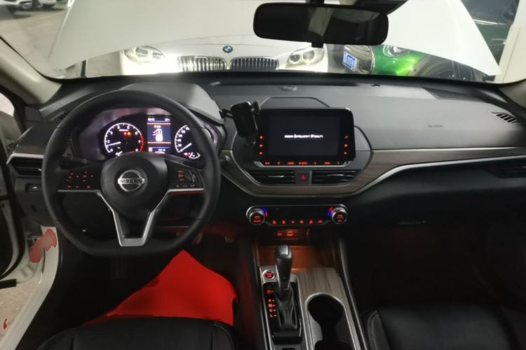 Used Nissan Teana 2021 2.0L XL Comfort Edition Center Console